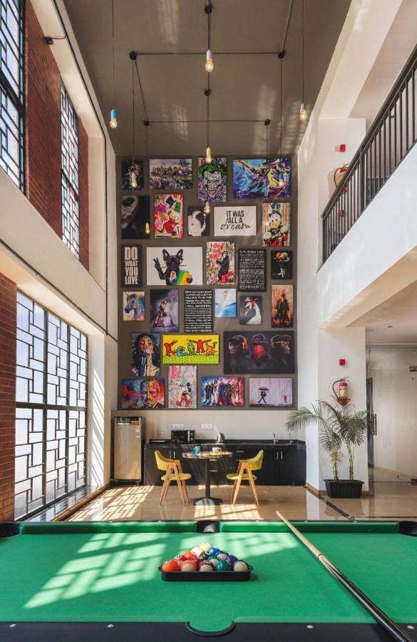 Couch & Cheese Homestel The Most Luxurious Hostel For Working Professionals & Students Púna Exteriér fotografie